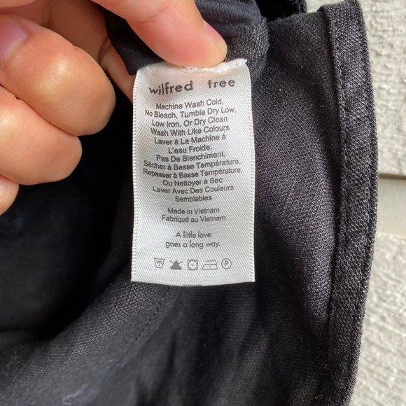 aritzia | habitus shorts | linen blend | black - Picture 4 of 7